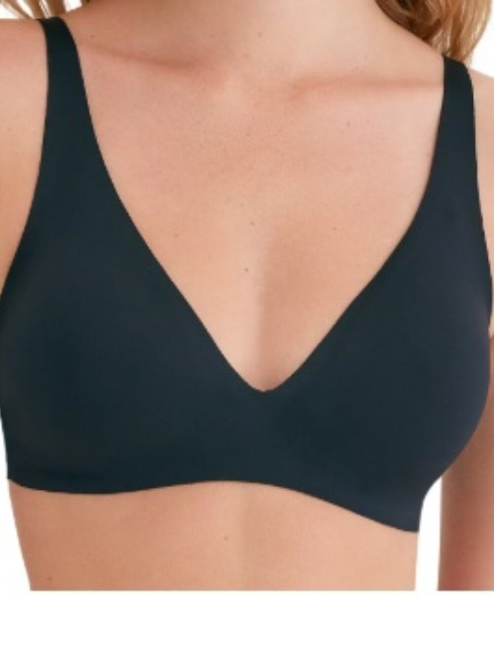 Joyspun Women’s Wire-Free Bonded Plunge Bralette